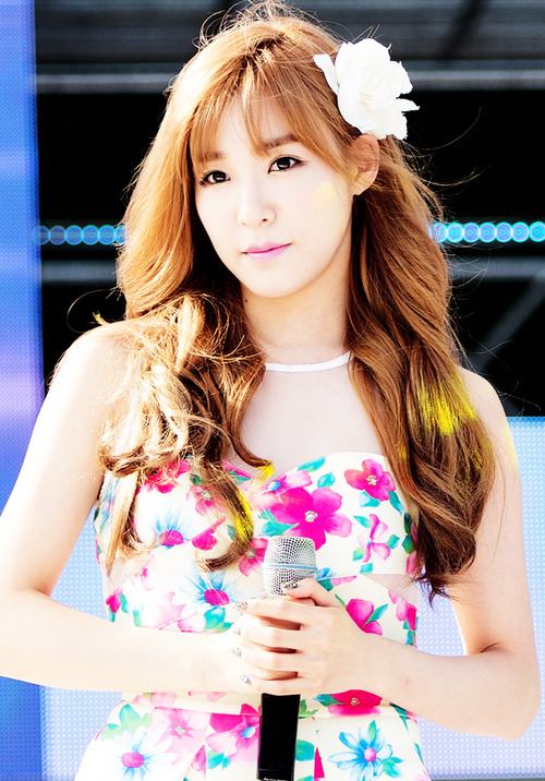 tiffany snsd สาวตายิ้ม สวยน่ารักสดใส