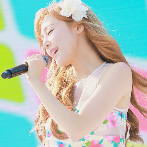 tiffany snsd สาวตายิ้ม สวยน่ารักสดใส