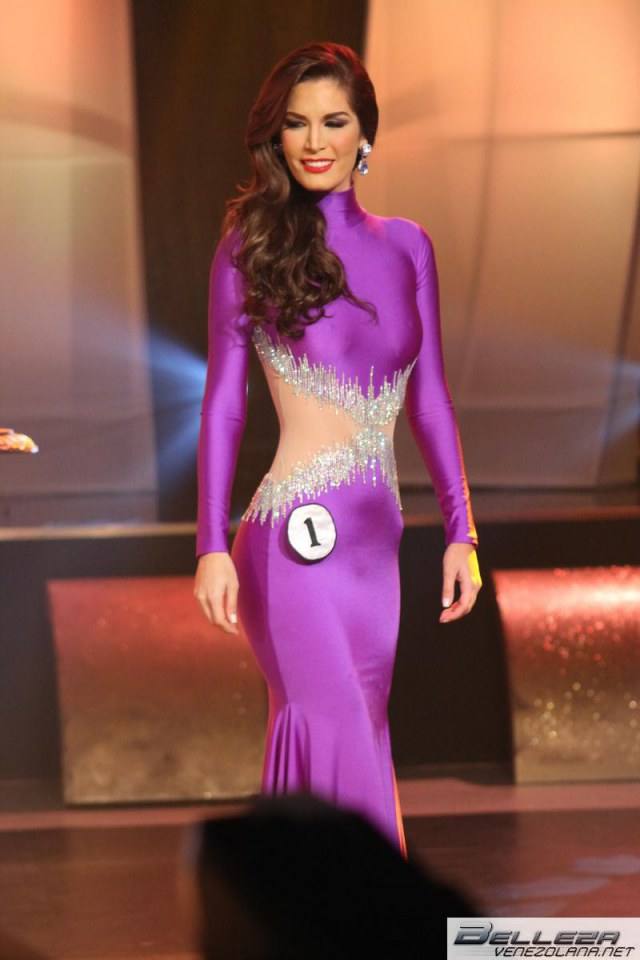ภาพการประกวด Miss Venezuela World 2014 ชุดราตรี