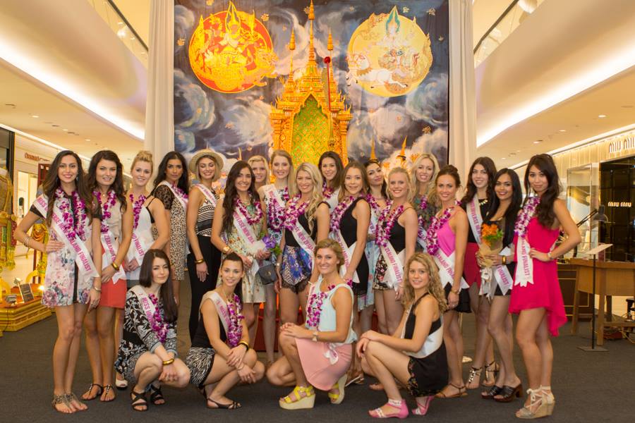 ผู้เข้าประกวด Miss Universe New Zealand 2014 เดินทางมาเก็บตัวที่ประเทศไทย
