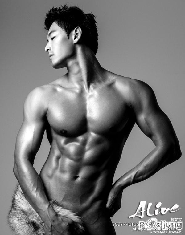 ถอดโชว์เรือนร่าง 525