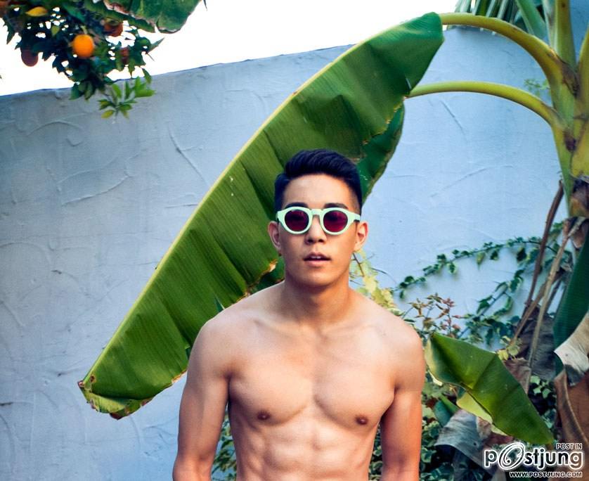 ถอดโชว์เรือนร่าง 530