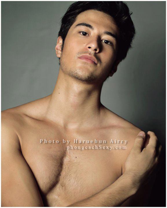 หากต้องขาดเธอไปฉันไม่เหลือใครอีกแล้ว  เฝ้ารอจนป่านนี้ยังไม่มีเลยวี่แวว @บารวี 297