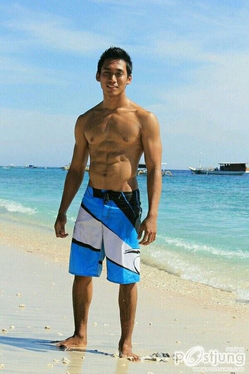 ถอดโชว์เรือนร่าง 540