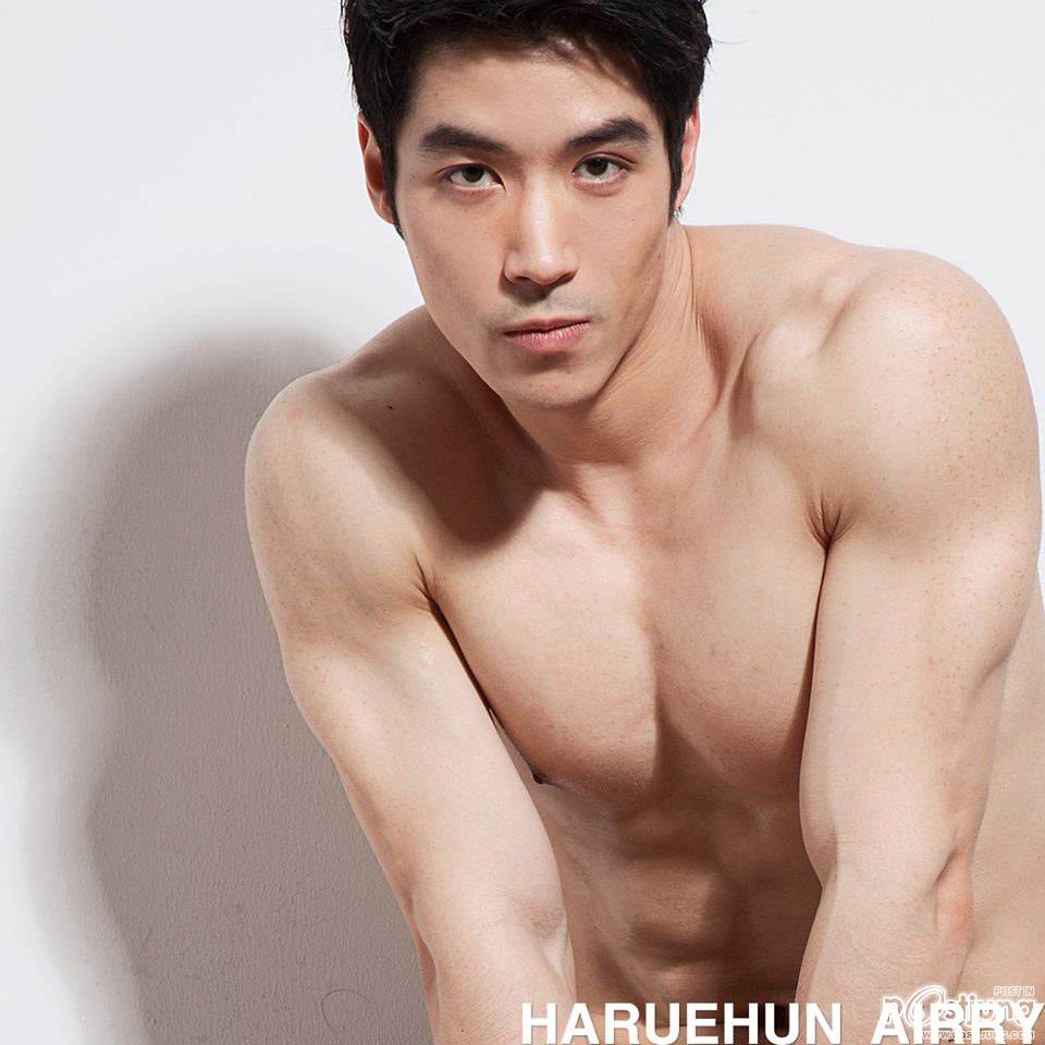 ขาวซ่ะหิวเลย