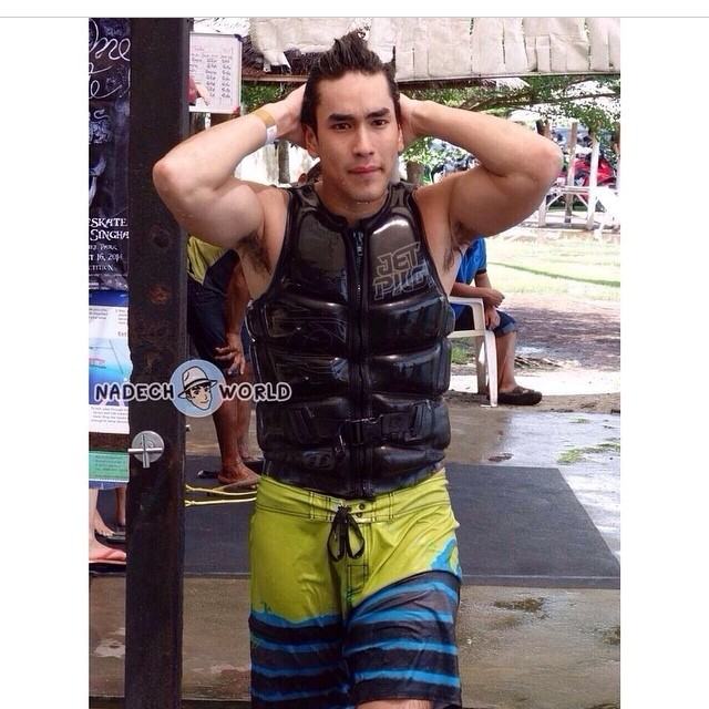 ณเดชน์ หล่อเปียก ...