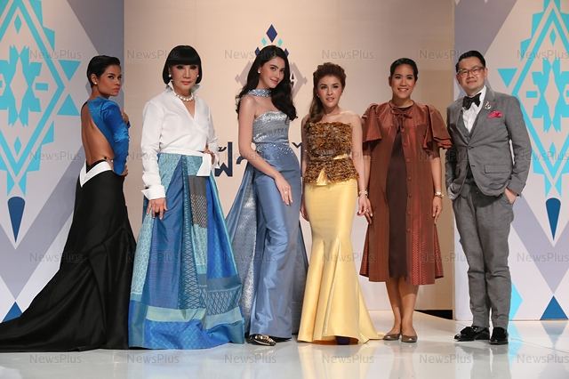 ใหม่-ดาวิกา กับชุดผ้าไทยสวยๆ ในรายการงานทอฟ้าผ้าไทย
