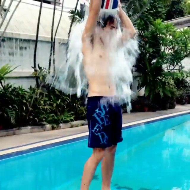ฮัท เดอะสตาร์ ทำ Ice Bucket Challenge