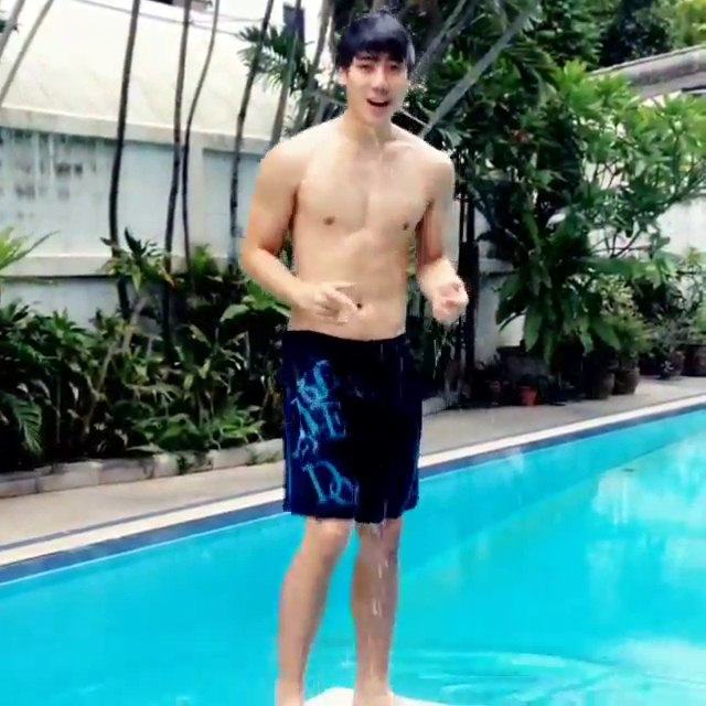 ฮัท เดอะสตาร์ ทำ Ice Bucket Challenge