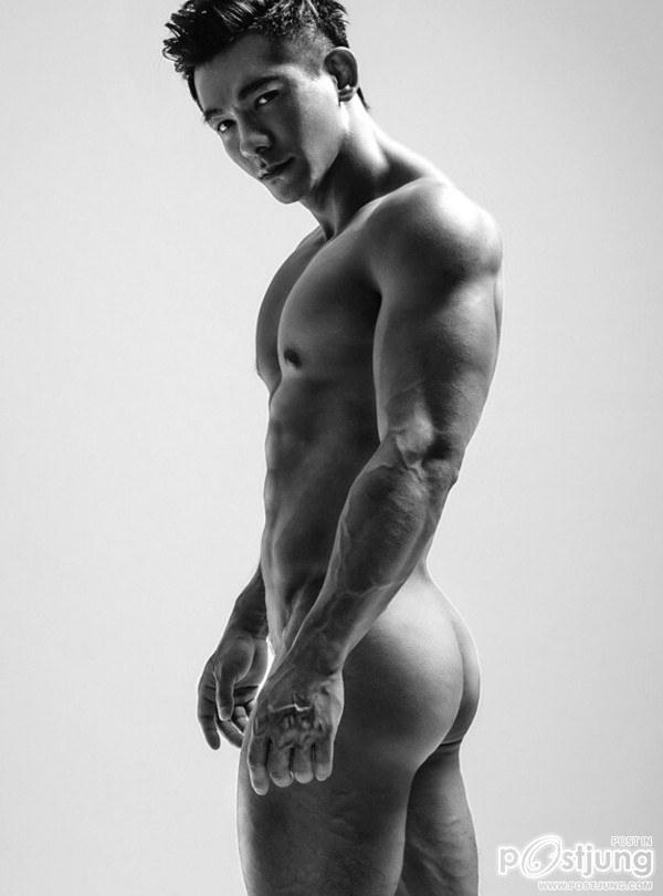 ถอดโชว์เรือนร่าง 586