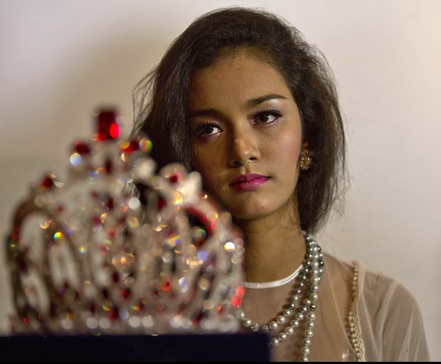 "นางงามพม่า" ถูกปลด Miss Asia Pacific World แถลงโต้กองประกวด ไม่คืนมงกุฎ จนกว่าจะได้รับคำขอโทษ