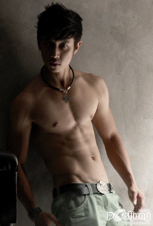 ถอดโชว์เรือนร่าง 598