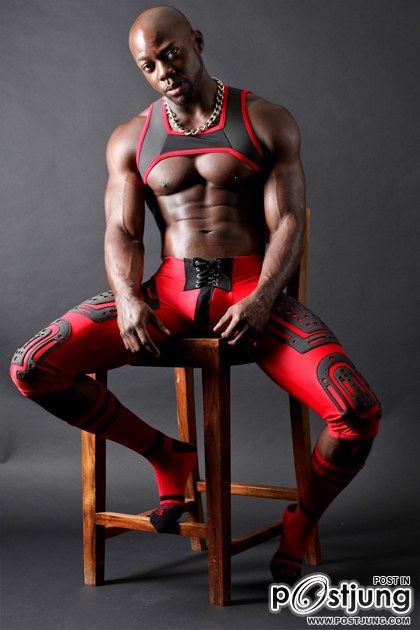 CellBlock 13 : Stryker Pant and Stryker Harness