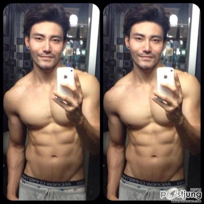 จับมาปล้ำเล่นๆ