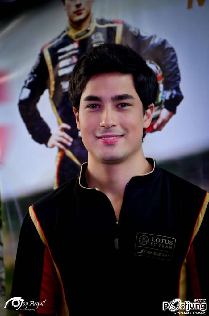 หล่อชอบMarlon Stockinger