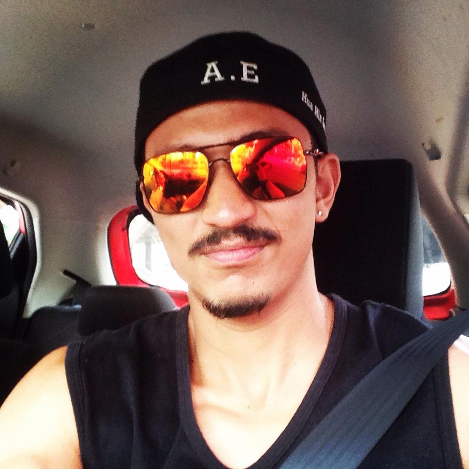 บอส ซิลเวสเทอร์ อลัมดาร์  นักแสดงสัดกัดพี่โป้งโมเดล