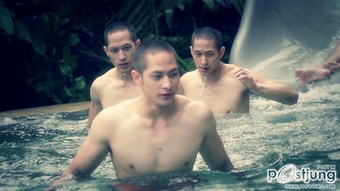 Luu Brothers แฝดสามหล่อล่ำ ใน วู้ดดี้ เกิดมาคุย