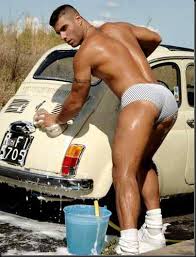 หนุ่มล้างรถ