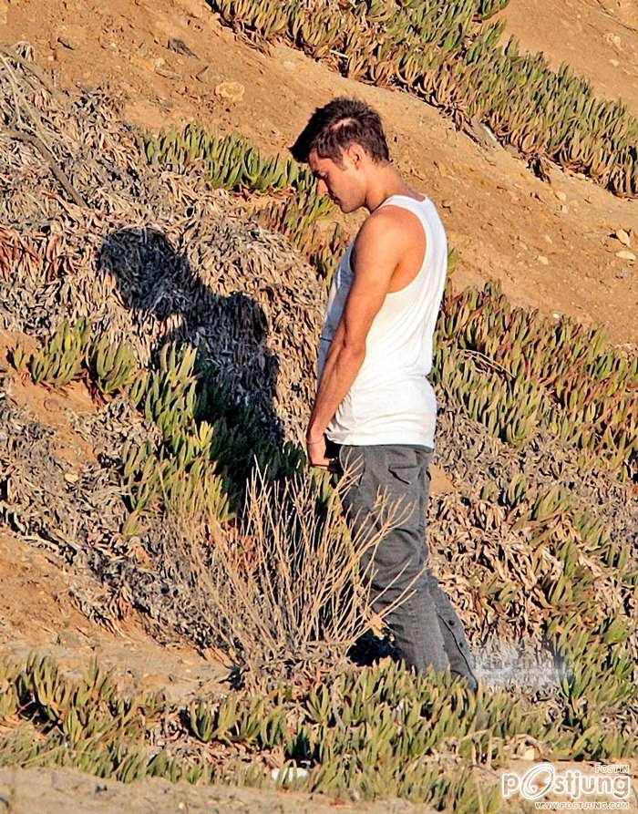 พ่อคุ๊นเอ๊ยยยยขออีกรอบ ยืนฉี่ยังดูดี