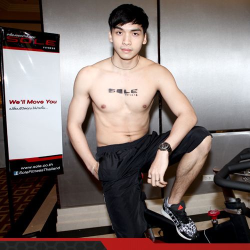 ลุ้นกันใครจะเป็นหนุ่มMen's Health Guys' Challenge2014และMr.Sole Fitness