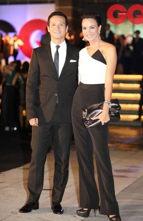 แฟชั่นสุดฮอต ดารา นักร้องตบเท้าเพียบ!!!