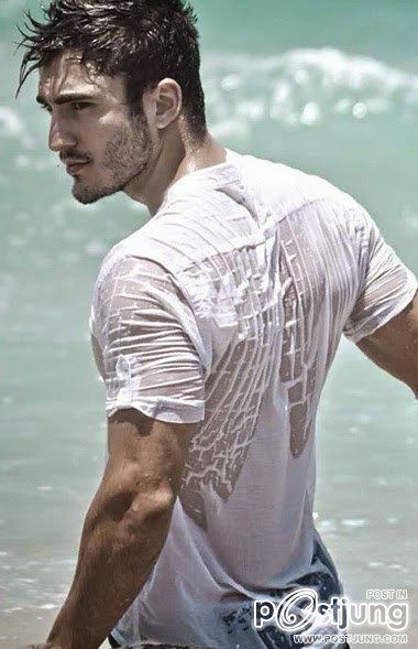 แพ้ทางคนมีหนวด