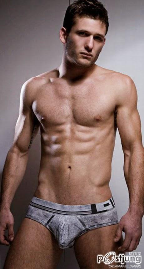 แพ้ทางคนมีหนวด