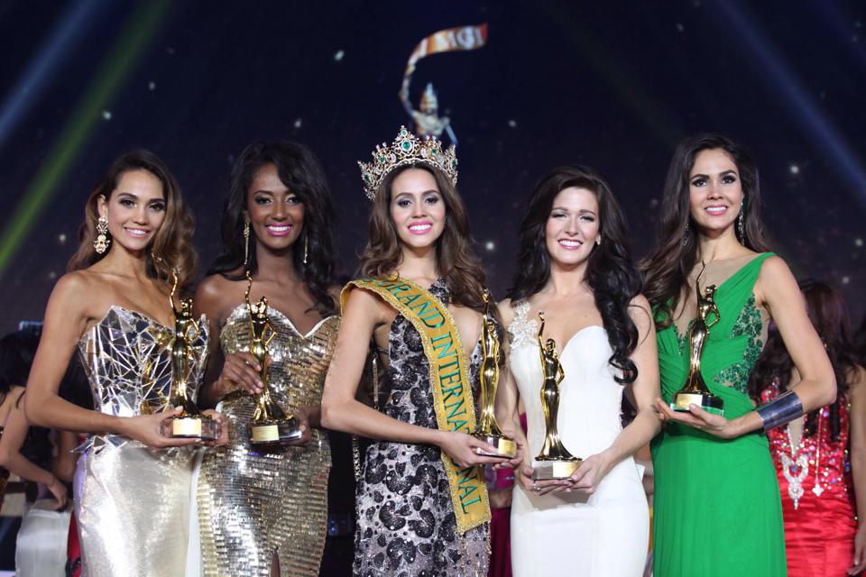 Miss Grand International 2014 ได้แก่ Miss Lees Daryanne Garcia (Cuba)
