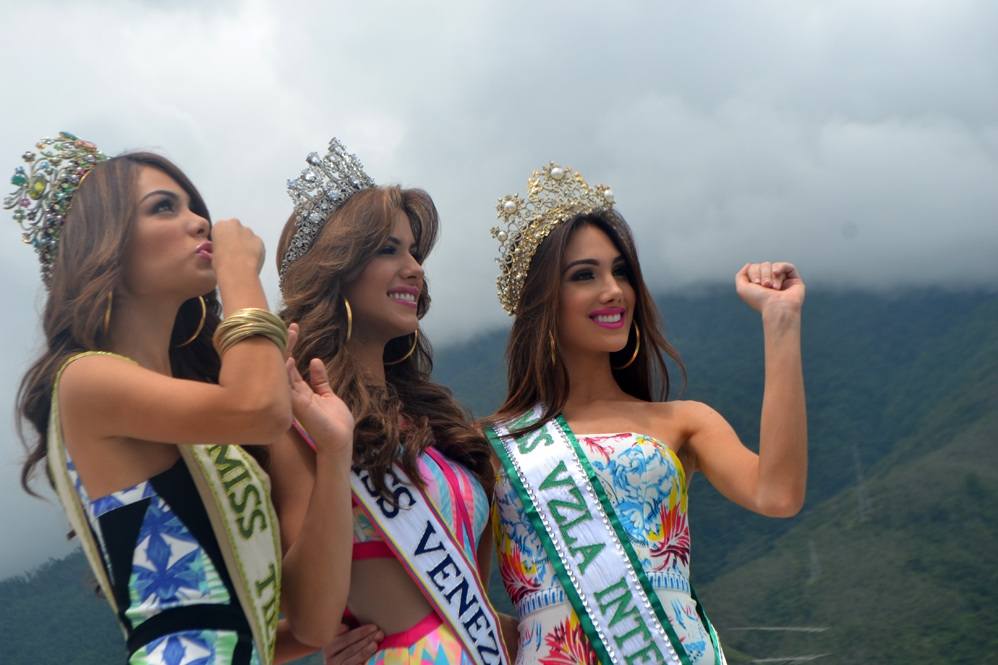 Miss Venezuela 2014 คนใหม่ มาเรียน่า ฮีเมเนซ