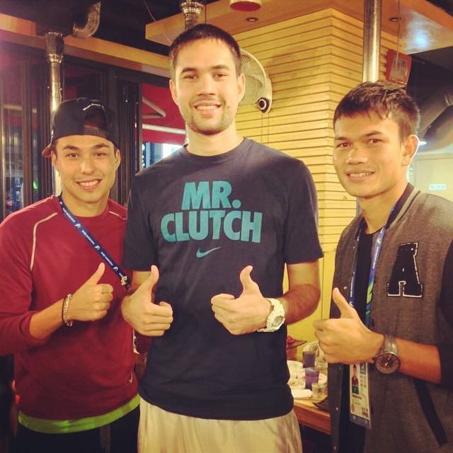 คนกลางจะ คนกลาง