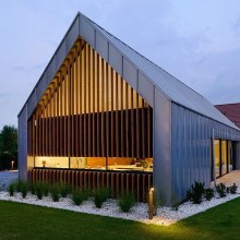 Two Barns House by RS+