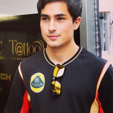 หล่อMarlon Stockinger