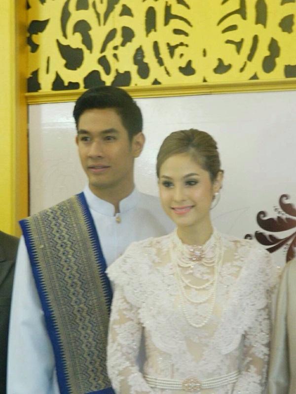 "อ๋อม - ขวัญ" ***ได้รับรางวัลศิลปินต้นแบบพัฒนาสังคม [ขอแสดงความยินดีด้วยค่ะ] ^__^