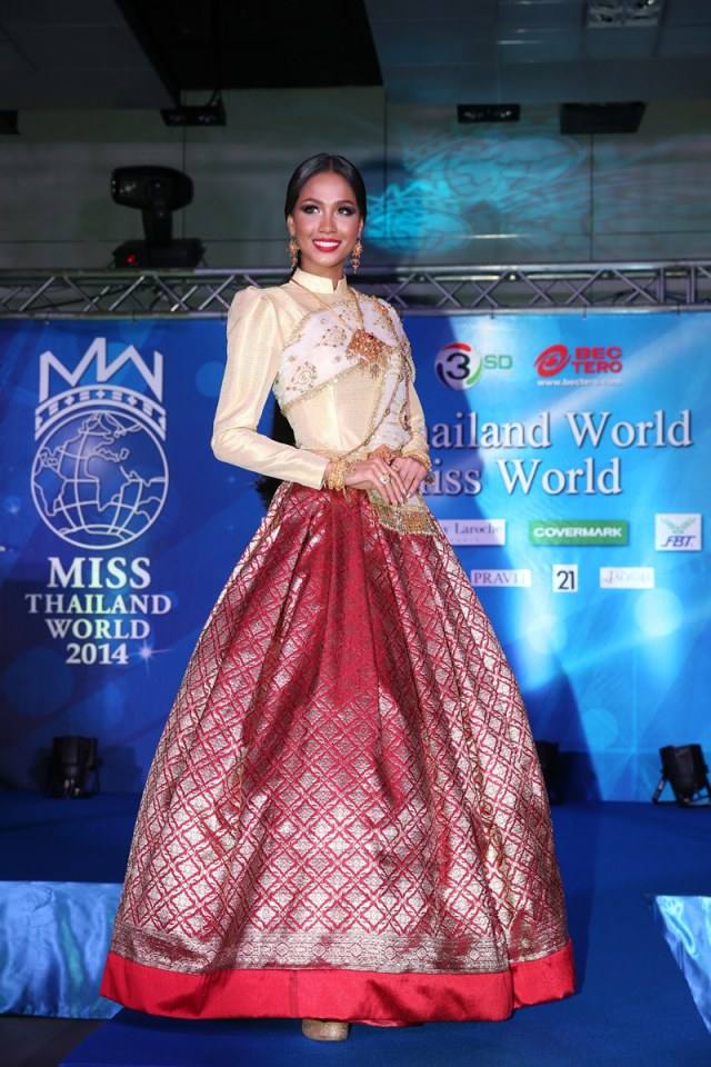เมญ่า กับ ชุดประจำชาติไทย เวที Miss Thailand World 2014
