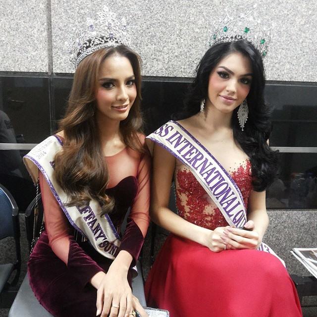 น้องเนย มิสทิฟฟานี่ 2014 กับ Miss International Queen 2013