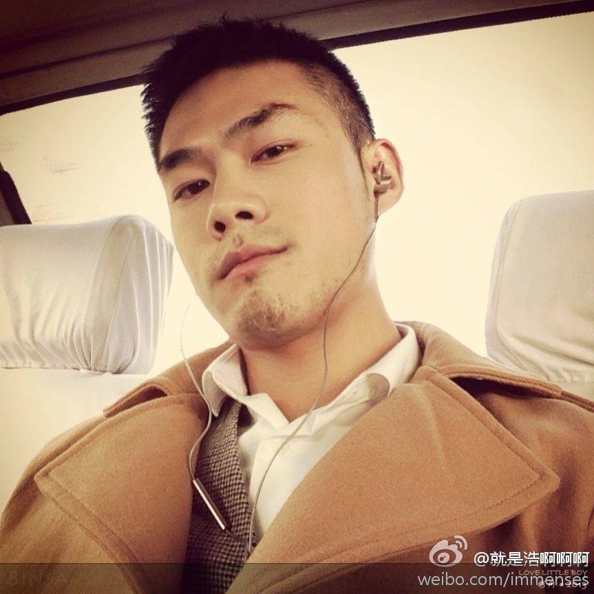 นายแบบแซ่บชาวอาตี๋