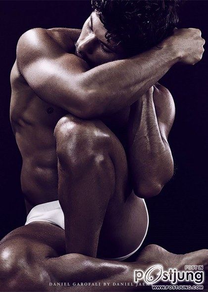 Obsession N° 10 by Daniel Jaems