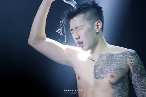 ป้าจะเป็นลมอีกแล้ว