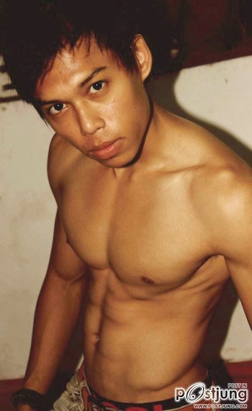 ถอดโชว์เรือนร่าง 672