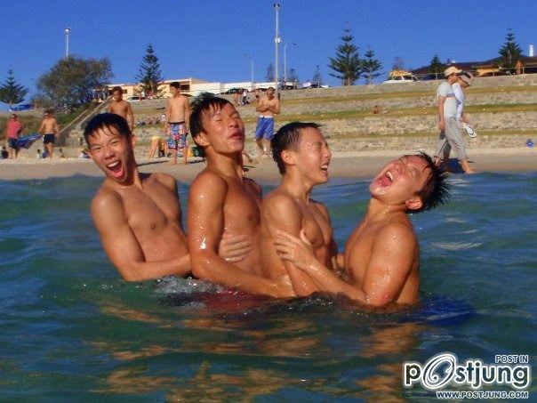 ทะเล้นใต้สระ ชายหาด