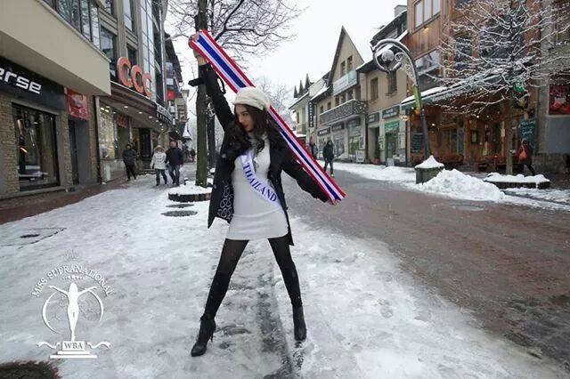 น้องปลาและเพื่อนๆ ระหว่างเก็บตัวการประกวด Miss Supranational 2014 ที่โปแลนด์