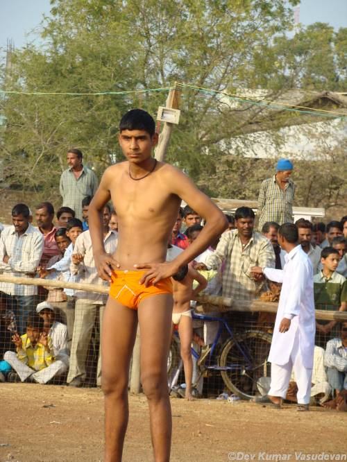 มวยปล้ำอินเดีย Kushti (กุสตี)