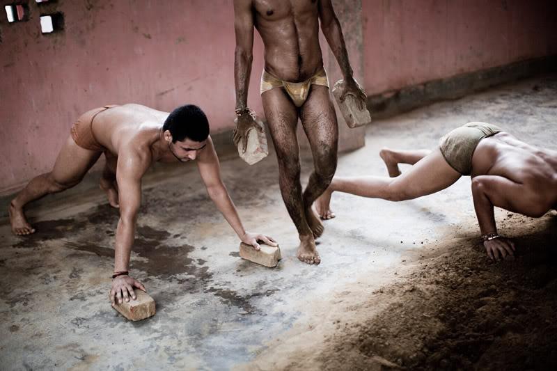 มวยปล้ำอินเดีย Kushti (กุสตี)