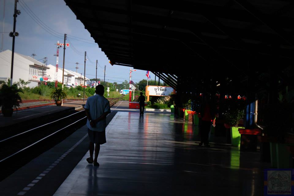สถานีรถไฟบุรีรัมย์ที่แสนสะอาด