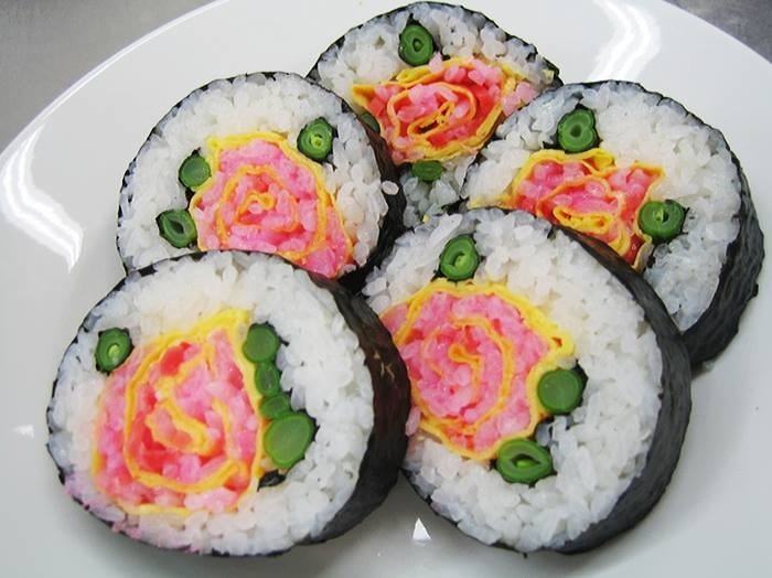 Cute And Creative Pieces Of Sushi Art