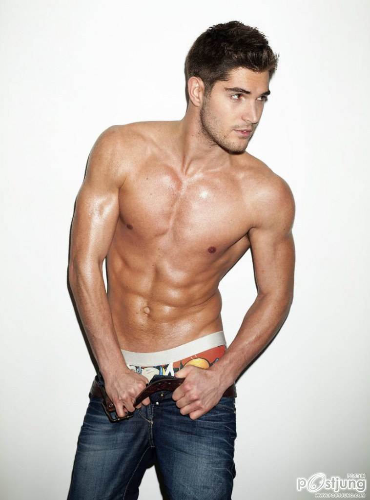 อยากNick Bateman