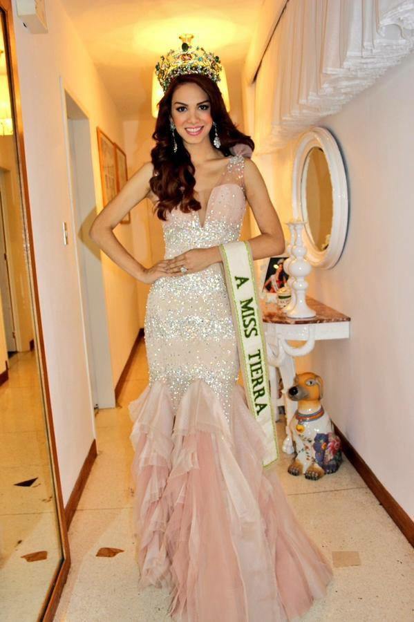 Venezuela Miss Earth Water สวยงามมาก