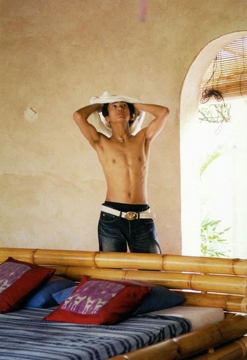 Half Moon - Msataka Nakagauchi