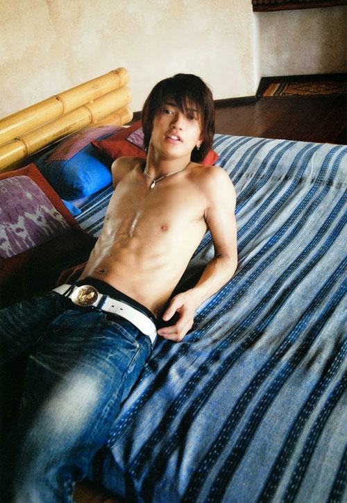 Half Moon - Msataka Nakagauchi