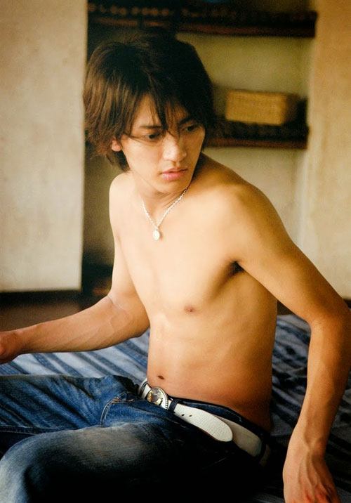 Half Moon - Msataka Nakagauchi